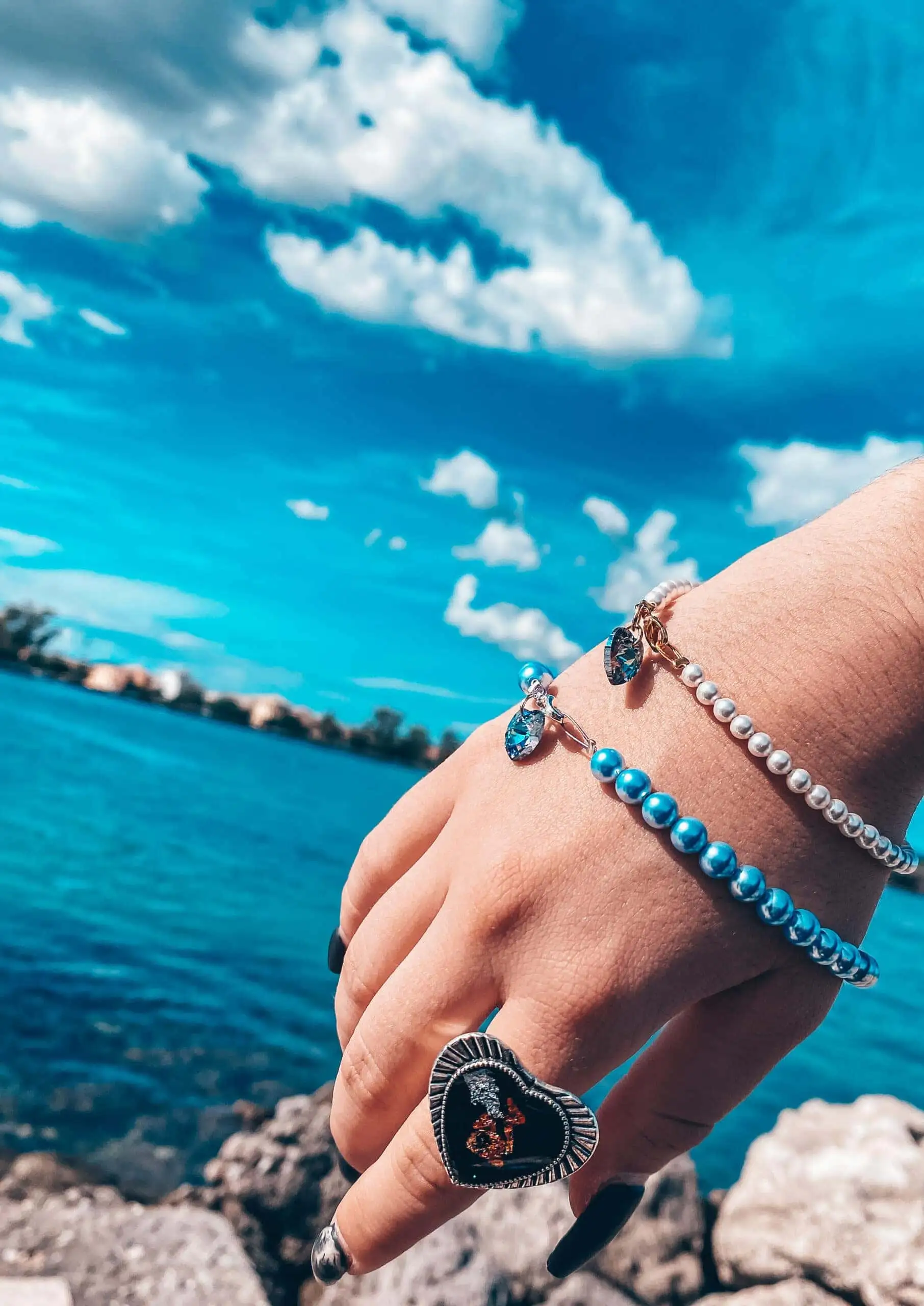 White paradise bracelet