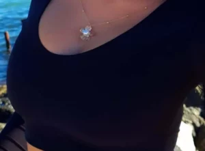 magic opium necklace