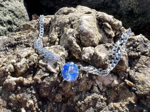 Shinny love bracelet