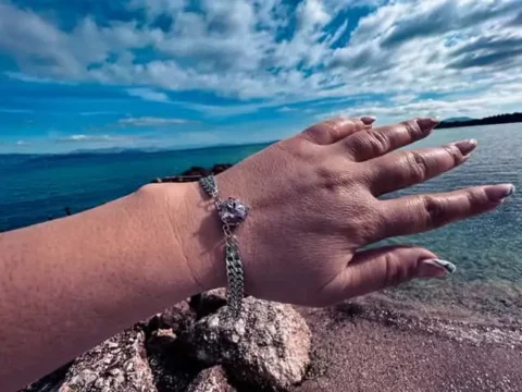 shinny love bracelet