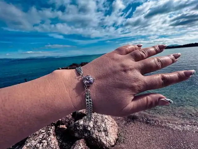 shinny love bracelet