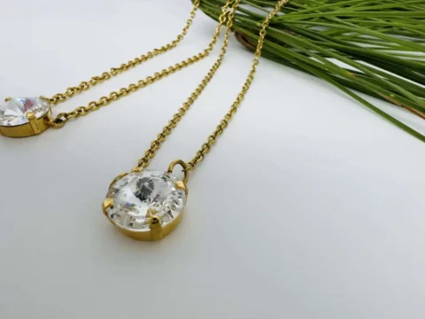 Gold swarovski necklace