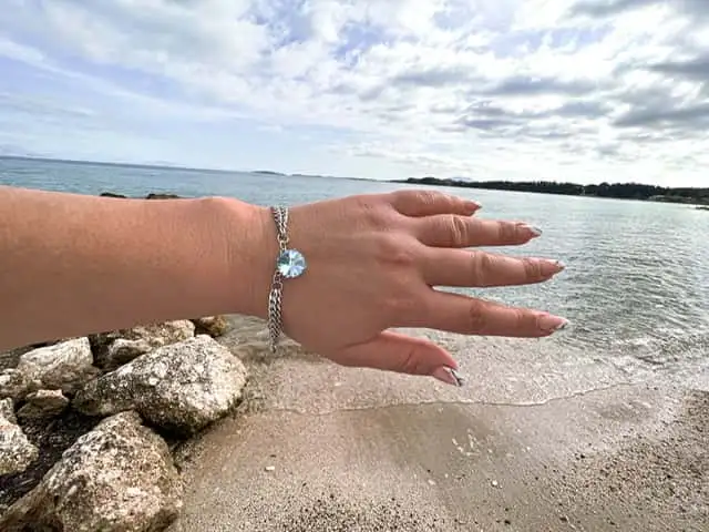 shinny love bracelet