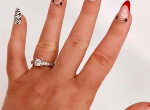 Ασημένιο μονόπετρο