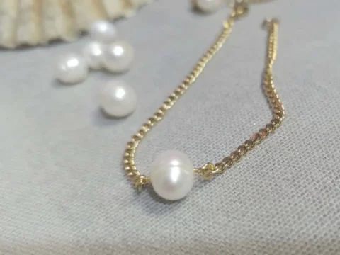 Χρυσό βραχιόλι με πέρλα