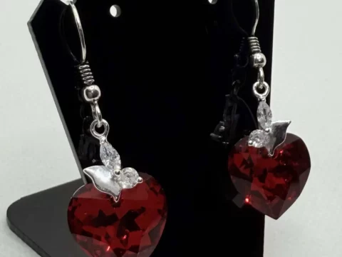 κόκκινες καρδιές