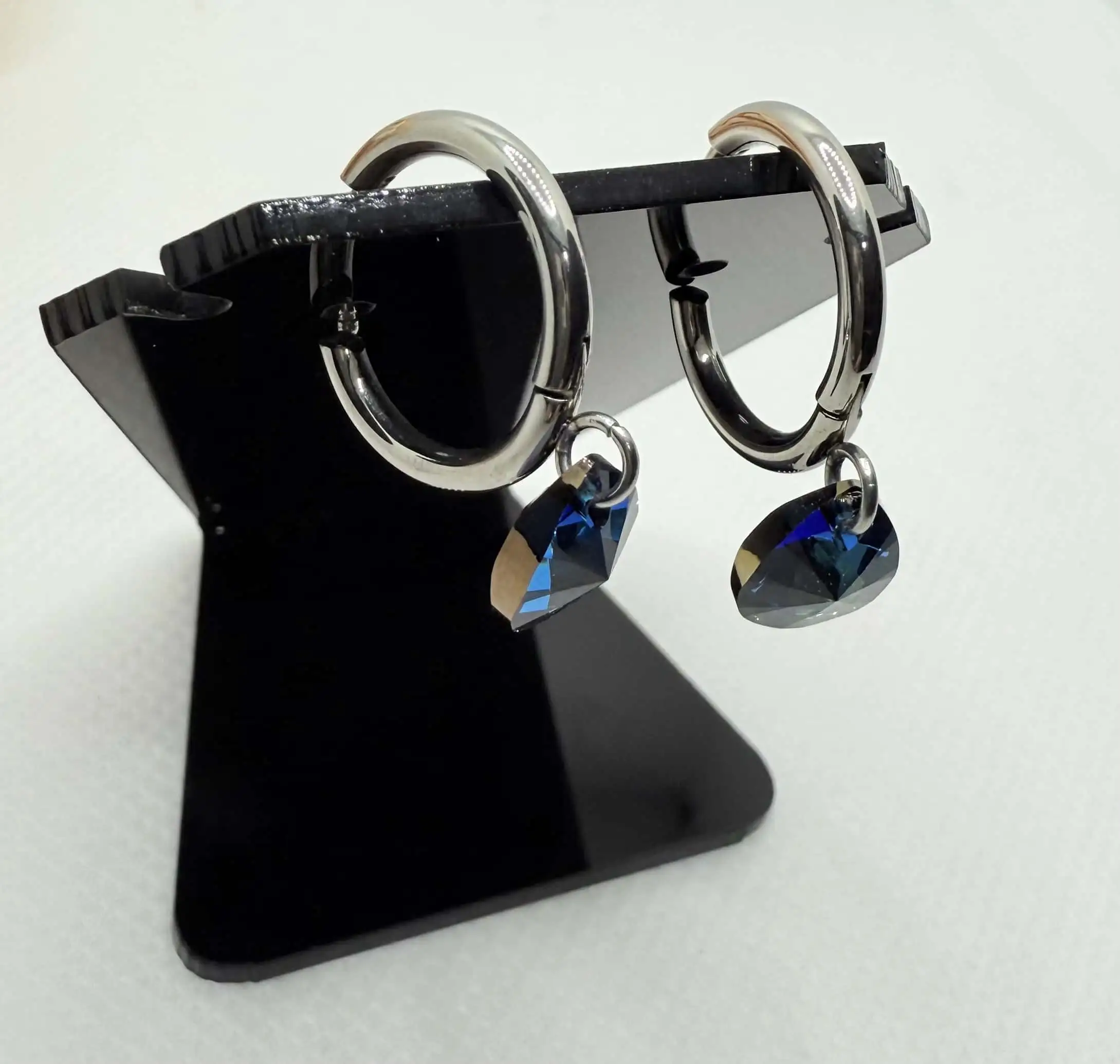 Small drops earrings - Image 5