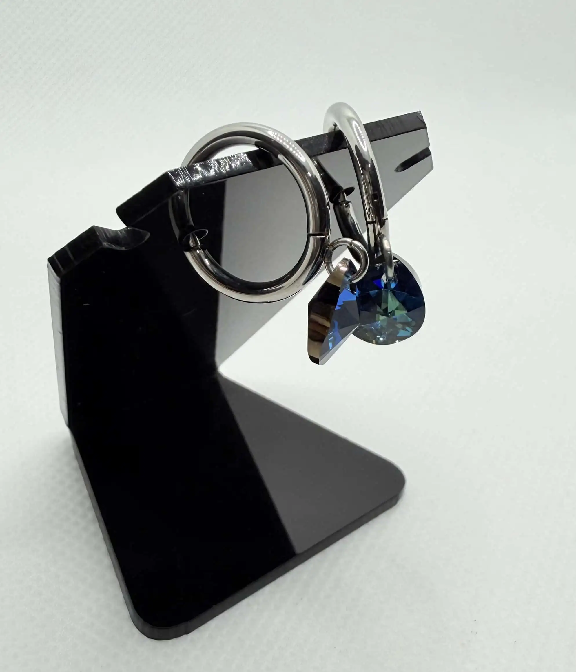 Small drops earrings - Image 4