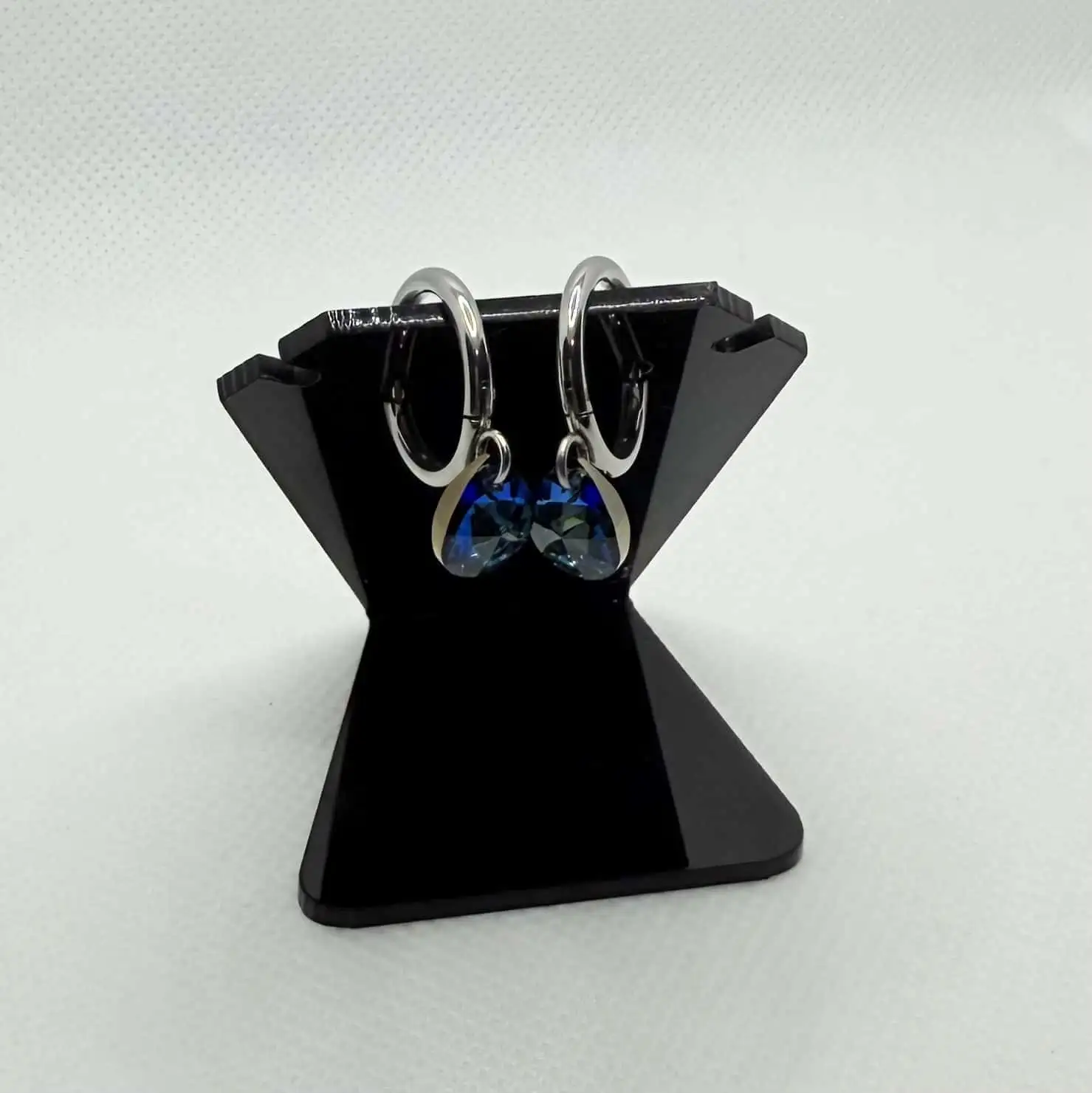 Small drops earrings - Image 3