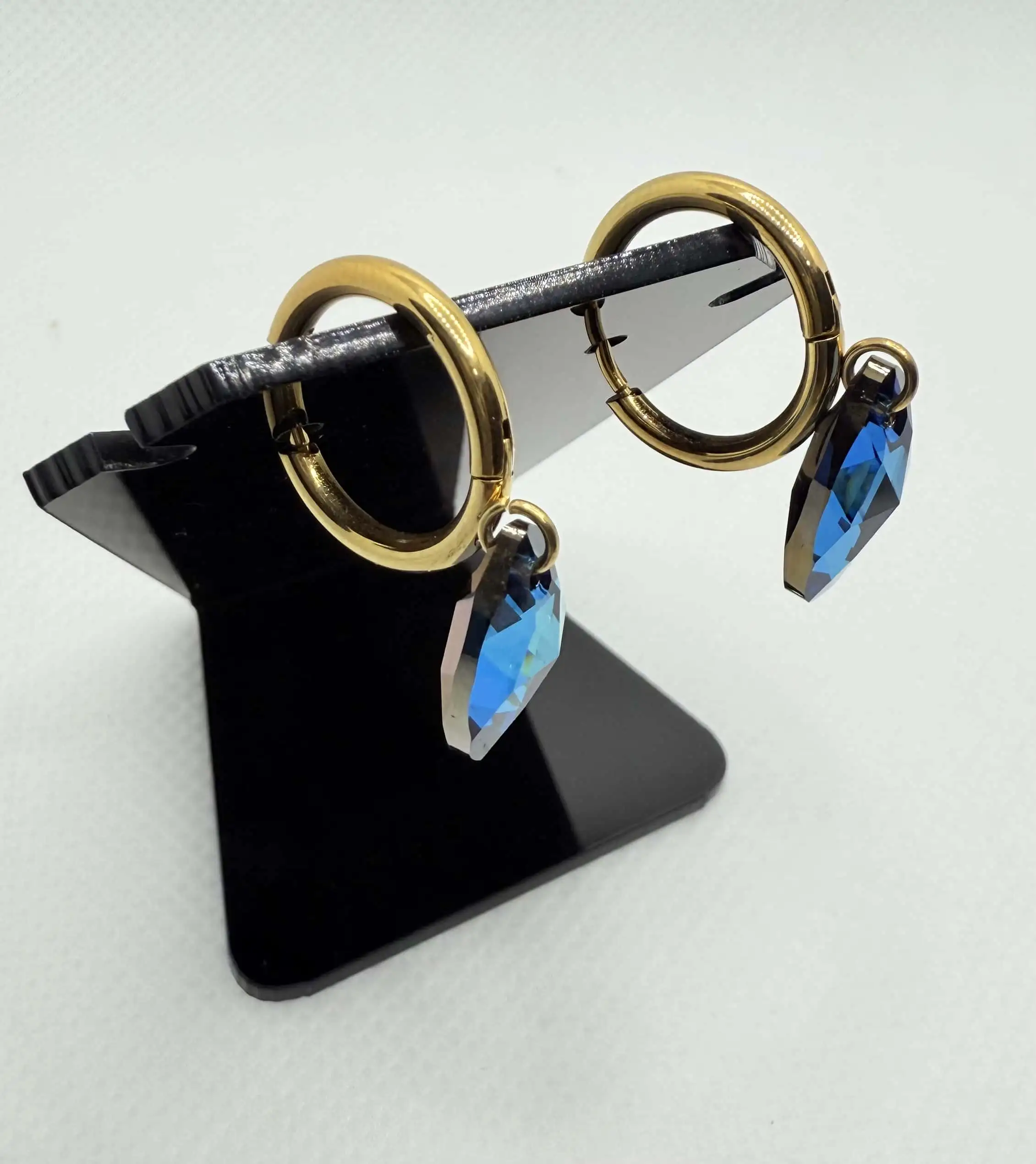 Vermuda blue earrings - Image 3