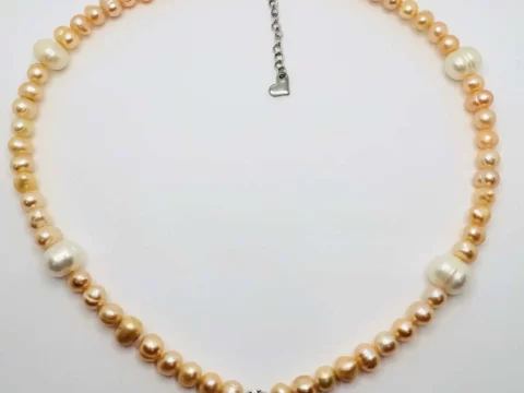 Peach pearl necklace