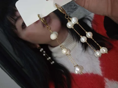 long pearl earrings